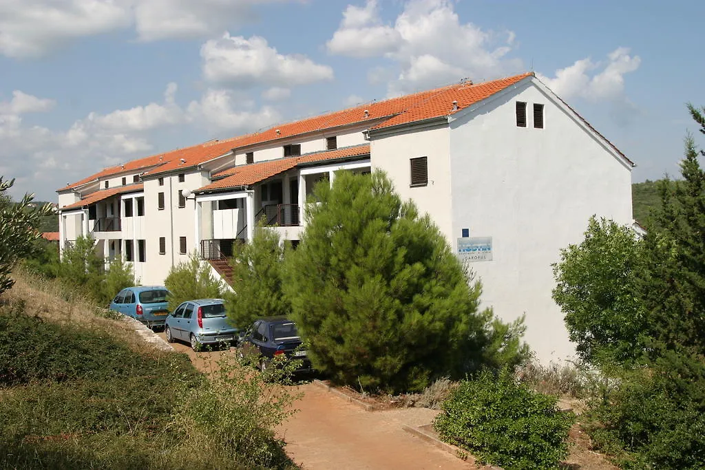 Apartments Hostin Garoful Duga Uvala